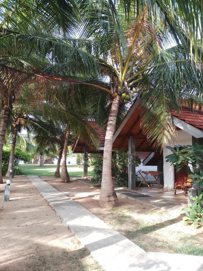 Villa Nilaveli Cabana Extérieur photo