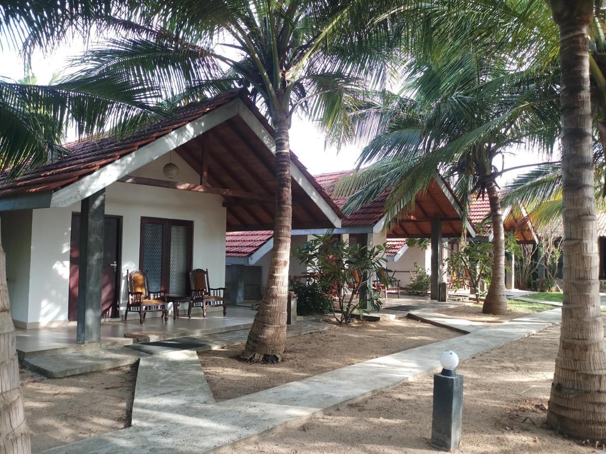 Villa Nilaveli Cabana Extérieur photo